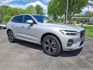 Certified 2022 Volvo XC60 B5 Momentum w/ Climate Package image 1