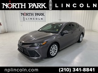 Used 2022 Toyota Camry LE image 1