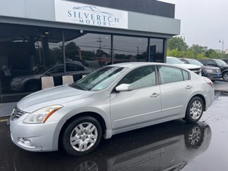 Used 2010 Nissan Altima 2.5 S image 1