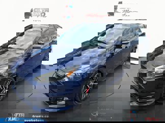 Used 2016 Ford Focus ST w/ Equipment Group 402A image 1