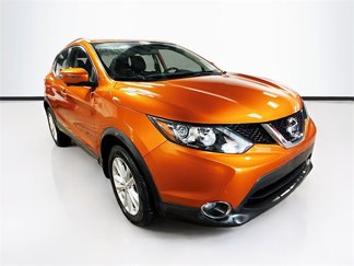 Used 2017 Nissan Rogue Sport SV w/ SV Premium Package image 1