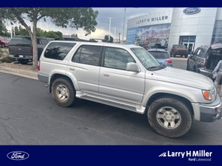 Used 2000 Toyota 4Runner SR5 image 1