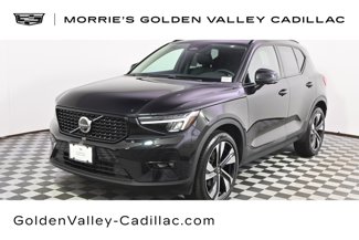 Used 2024 Volvo XC40 B5 Plus w/ Climate Package image 1