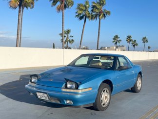 Used 1991 Buick Reatta Coupe image 1
