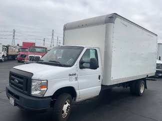 Used 2018 Ford E-450 and Econoline 450 Super Duty image 1