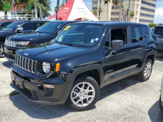 Used 2023 Jeep Renegade Latitude image 1