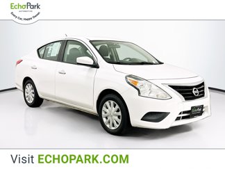 Used 2016 Nissan Versa SV image 1