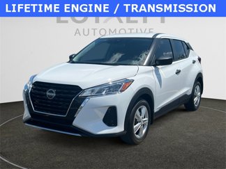 Used 2023 Nissan Kicks S image 1