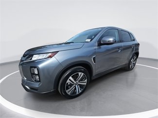 Used 2023 Mitsubishi Outlander Sport ES image 1
