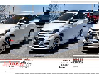 Used 2017 Chevrolet Cruze LT w/ Convenience Package image 1