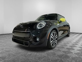 Used 2020 MINI Cooper S image 1