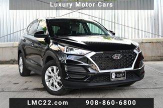Used 2020 Hyundai Tucson SE image 1