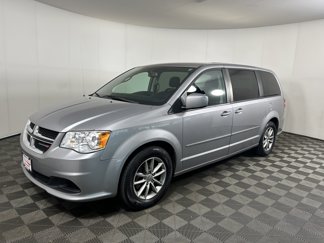 Used 2016 Dodge Grand Caravan SE image 1