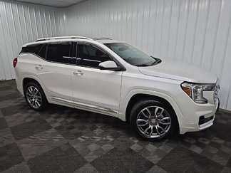 Used 2023 GMC Terrain Denali w/ LPO, Floor Liner Package image 1