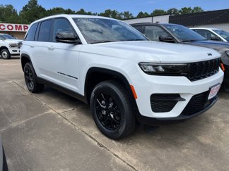 New 2025 Jeep Grand Cherokee Altitude image 1