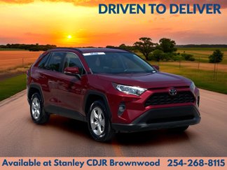 Used 2019 Toyota RAV4 XLE w/ Convenience Package image 1