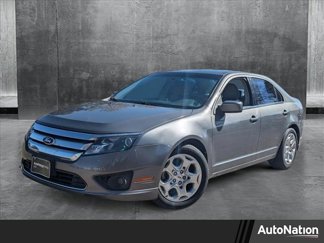 Used 2010 Ford Fusion SE image 1