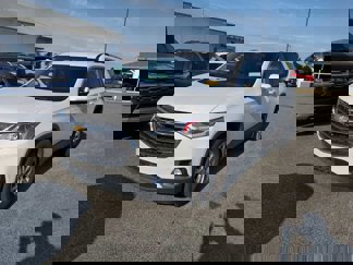 Used 2018 Chevrolet Traverse LT image 1