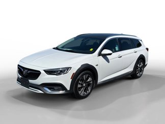 Used 2019 Buick Regal Essence w/ Driver Confidence Package I image 1