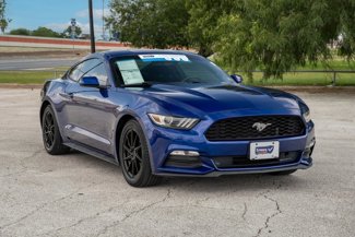 Used 2015 Ford Mustang Coupe image 1