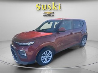 Used 2022 Kia Soul LX image 1
