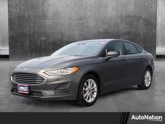Used 2019 Ford Fusion SE image 1