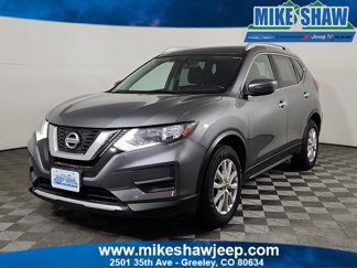 Used 2017 Nissan Rogue SV image 1