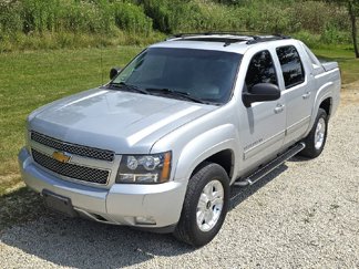 Used 2012 Chevrolet Avalanche LT image 1