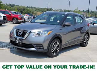 Used 2020 Nissan Kicks SV image 1