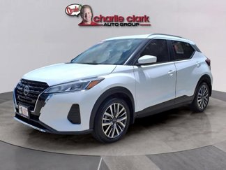 Certified 2023 Nissan Kicks SV image 1