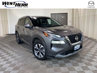 Used 2021 Nissan Rogue SV image 1