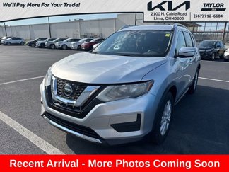 Used 2019 Nissan Rogue S image 1