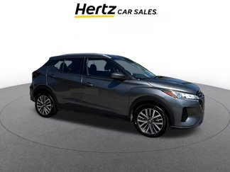 Used 2024 Nissan Kicks SV image 1