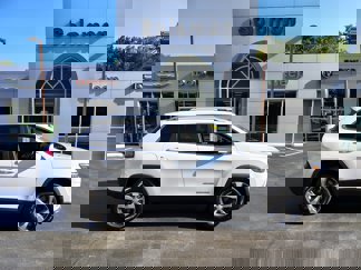 Certified 2020 Jeep Cherokee Limited image 1