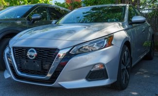 Used 2022 Nissan Altima 2.5 SV w/ SV Premium Package image 1