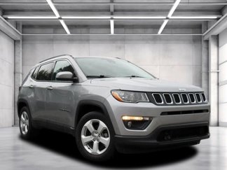 Used 2021 Jeep Compass Latitude w/ Driver Assistance Group image 1