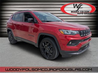 Used 2025 Jeep Compass Latitude w/ Altitude Special Edition image 1