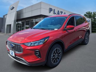 New 2024 Ford Escape SE image 1