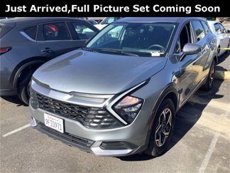 Used 2023 Kia Sportage LX image 1