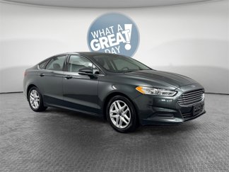Used 2015 Ford Fusion SE image 1