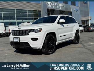 Used 2018 Jeep Grand Cherokee Altitude image 1