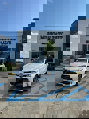Used 2018 Toyota Avalon XLE image 1