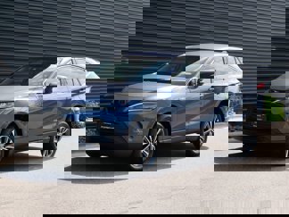 Used 2021 Toyota Venza LE image 1