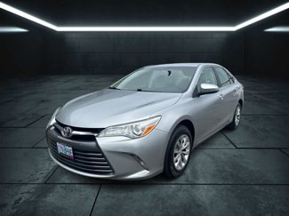 Used 2017 Toyota Camry LE image 1