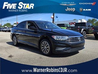 Used 2019 Volkswagen Jetta SE image 1