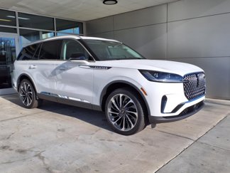 New 2025 Lincoln Aviator Reserve w/ Equipment Group 201A image 1