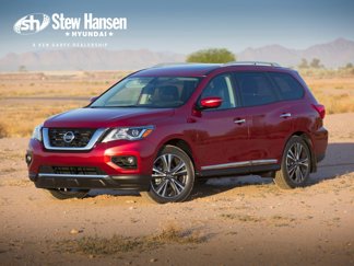 Used 2018 Nissan Pathfinder SL image 1
