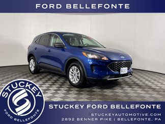 Used 2022 Ford Escape SE image 1