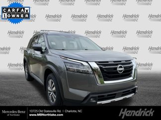 Used 2023 Nissan Pathfinder SL image 1