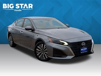 Used 2023 Nissan Altima 2.5 SV image 1
